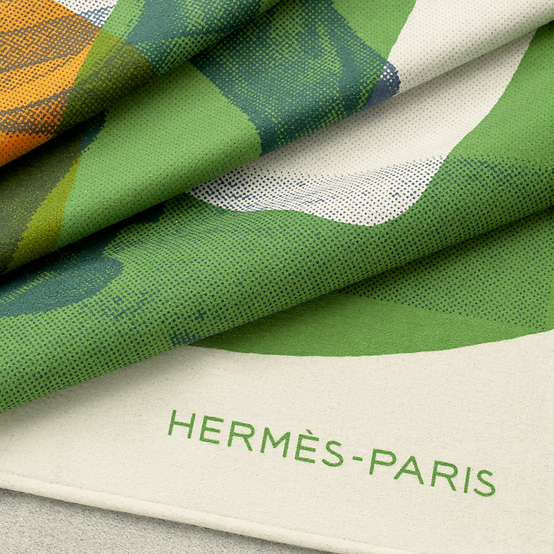Les 6 Pas du Cheval blanket | Hermès Singapore